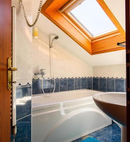 פנסיון Villa Jidro