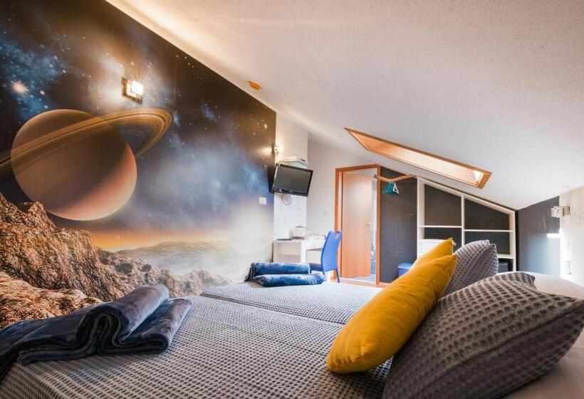 פנסיון Villa Jidro