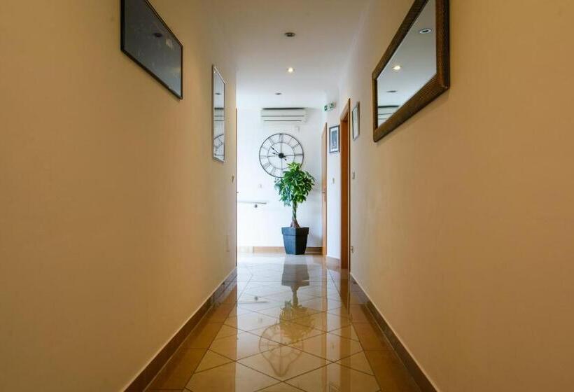 پانسیون Villa Jidro