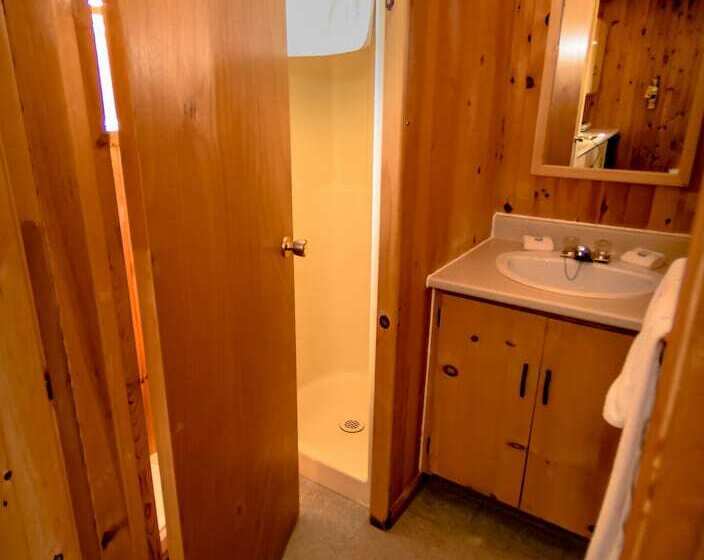 渡假胜地  Centre De Villégiature Dam En Terre