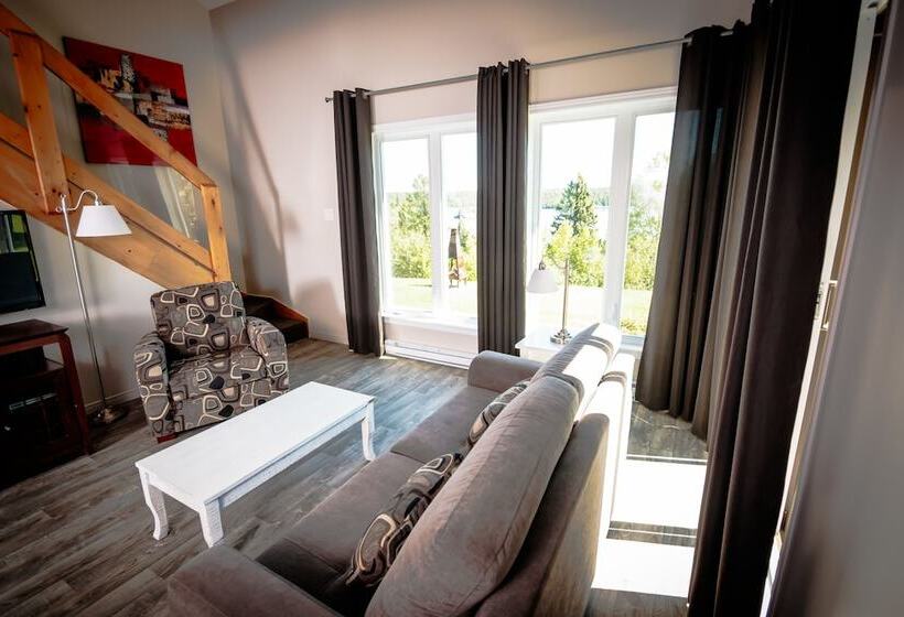 渡假胜地  Centre De Villégiature Dam En Terre