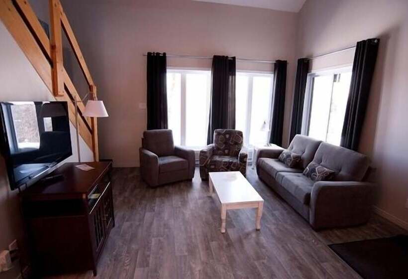 渡假胜地  Centre De Villégiature Dam En Terre