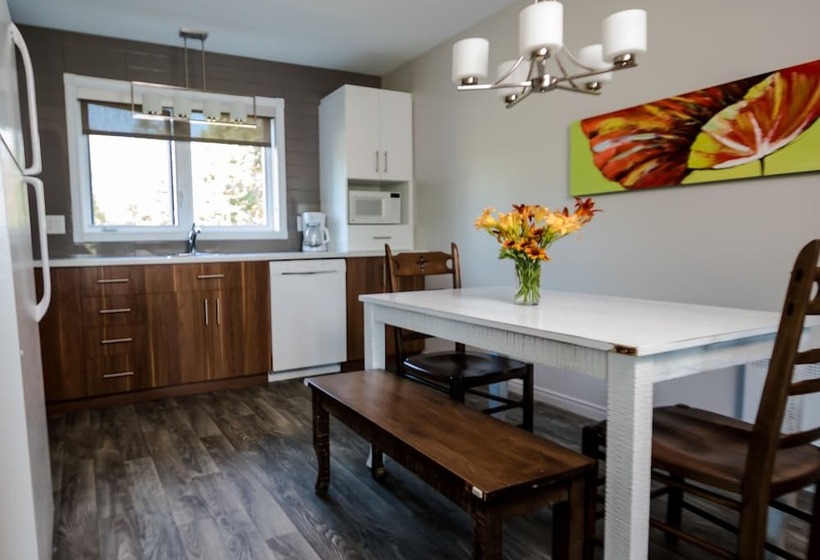 渡假胜地  Centre De Villégiature Dam En Terre