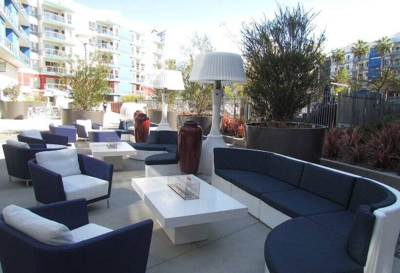 Resort Style Walk To The Beach