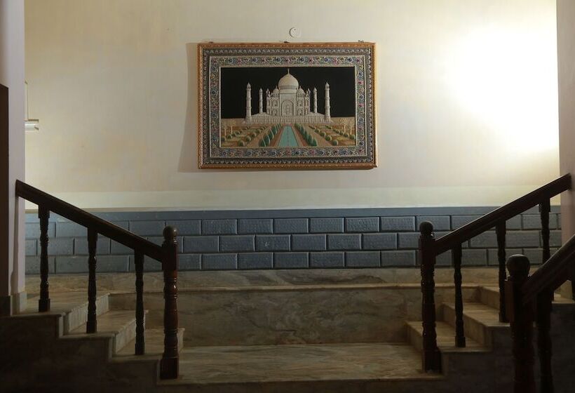 استراحتگاه Thiruvambadi Beach Retreat