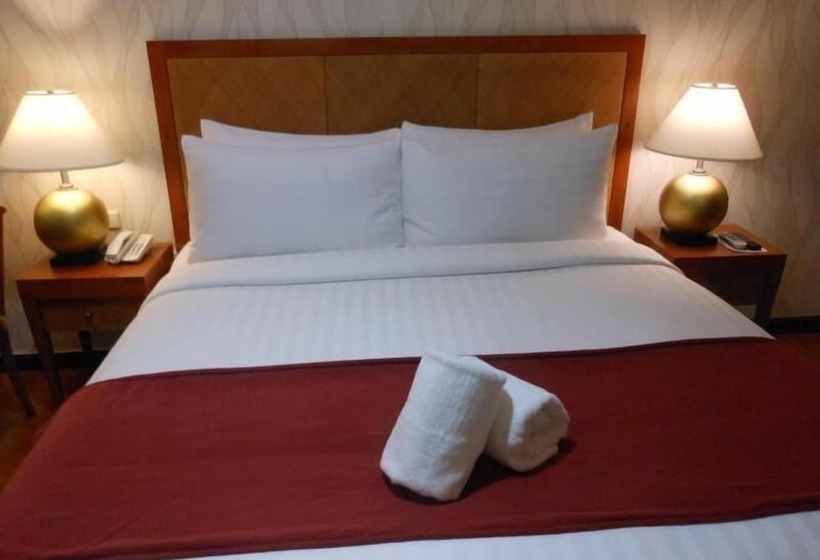 Royal Suites Condotel