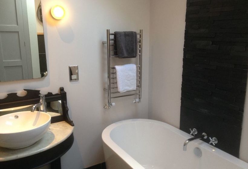 Taggart House Bed And Breakfast