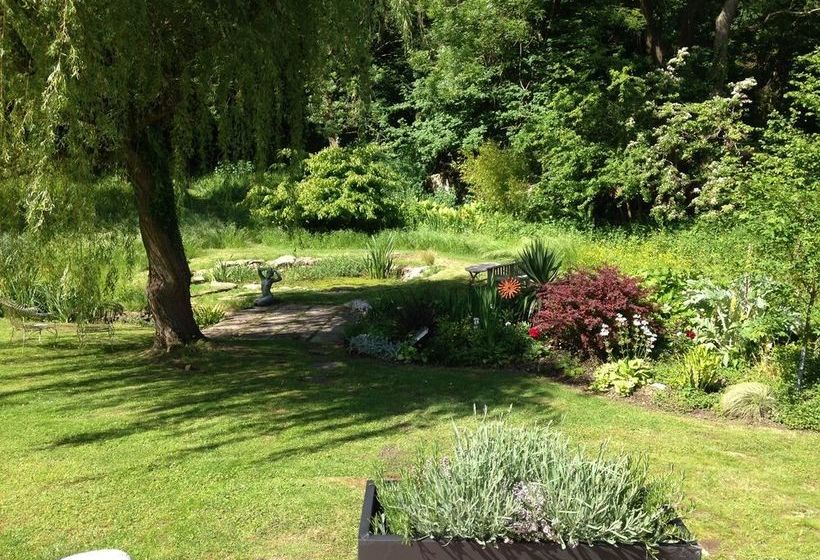 Taggart House Bed And Breakfast