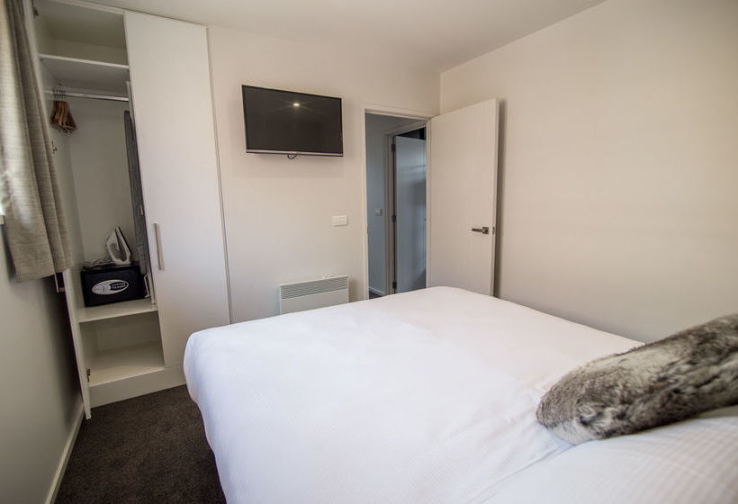 Te Anau Deluxe Apartments