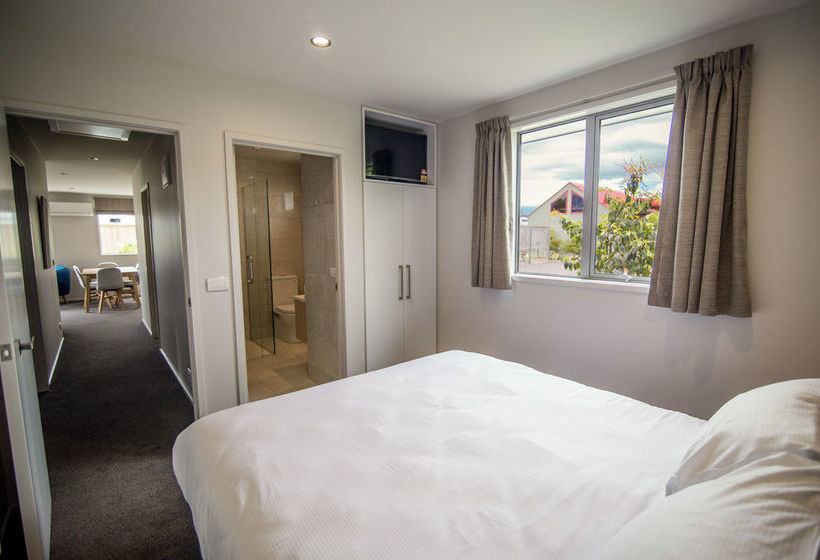 Te Anau Deluxe Apartments