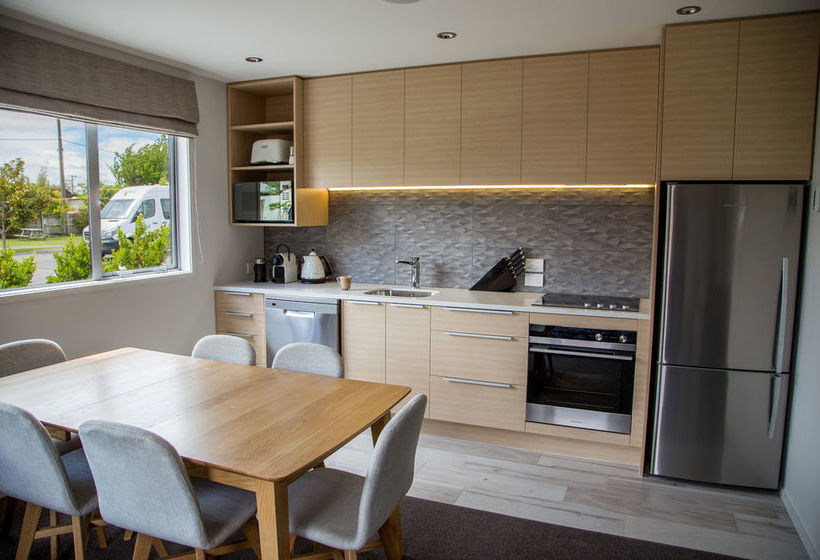 Te Anau Deluxe Apartments