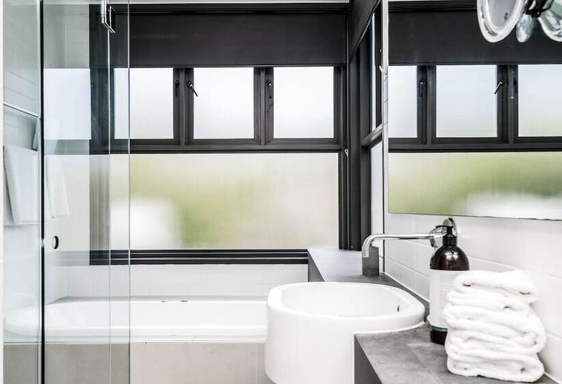 The Butter Factory Byron Bay