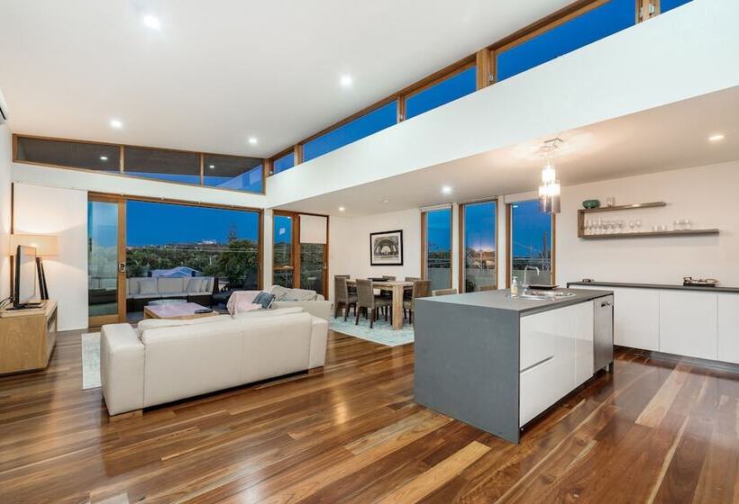 The Butter Factory Byron Bay