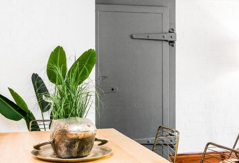 The Butter Factory Byron Bay