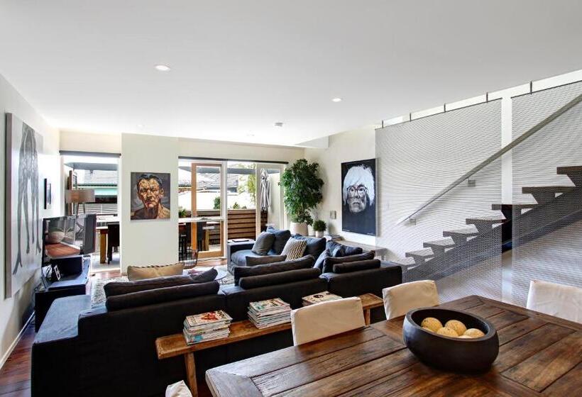 The Butter Factory Byron Bay