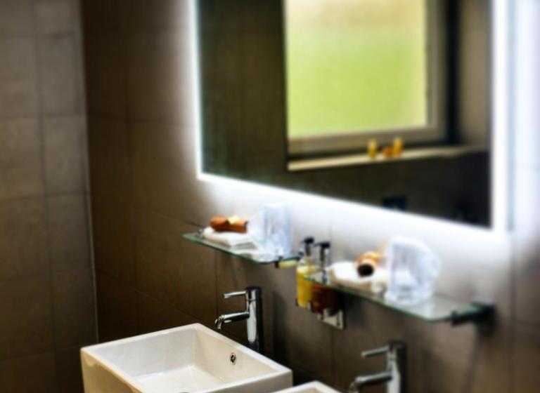 The Cliff Hotel & Spa