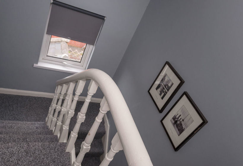 Titanic The Lady, 3 Bed Townhouse