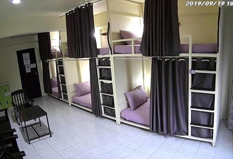 فندق صغير 168 Chiang Mai Guesthouse