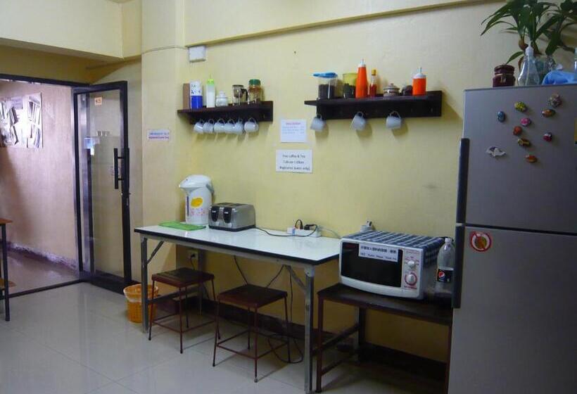 فندق صغير 168 Chiang Mai Guesthouse