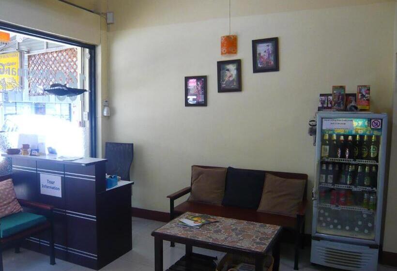 فندق صغير 168 Chiang Mai Guesthouse