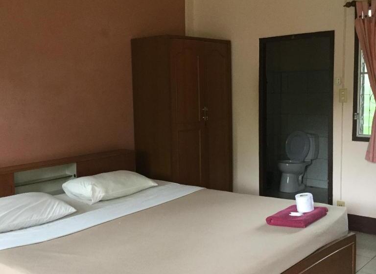 旅馆 Baan Bua Guest House