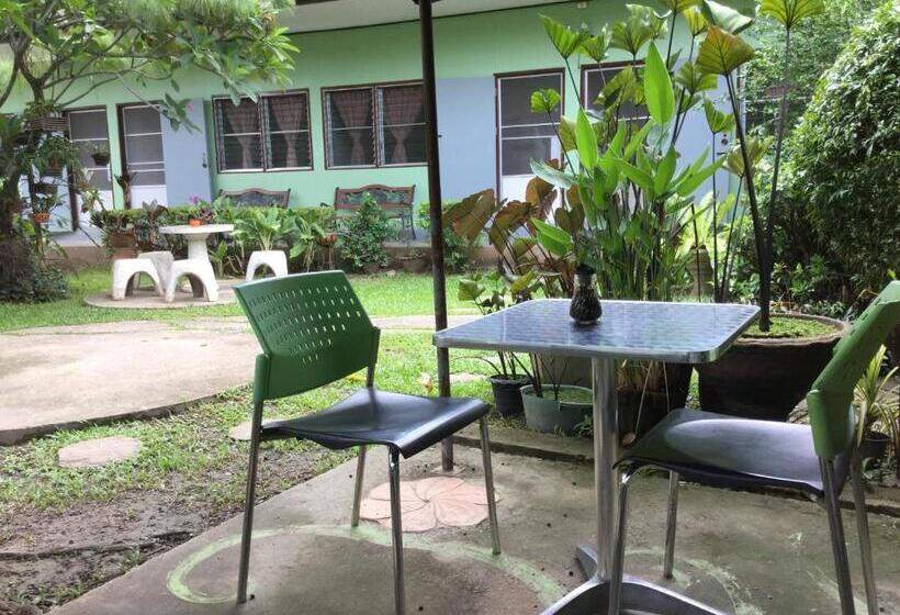 旅馆 Baan Bua Guest House