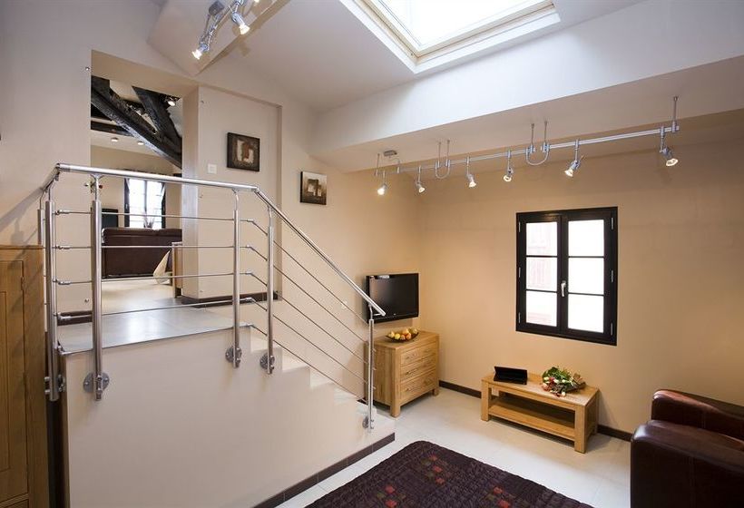 Suites Coronell d'En Vila