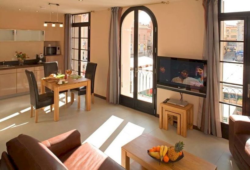 Suites Coronell d'En Vila