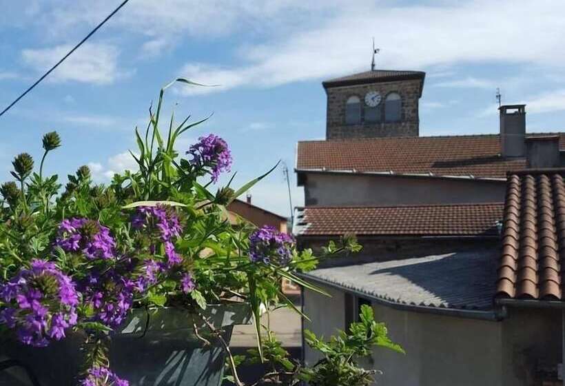 ベッドアンドブレックファースト Aux Pierres Magiques