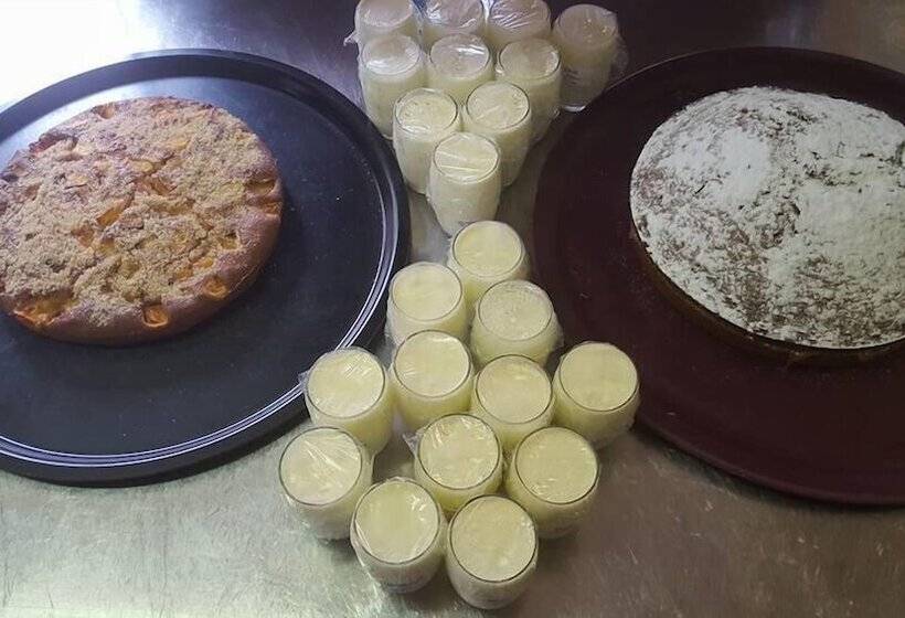 ベッドアンドブレックファースト Aux Pierres Magiques