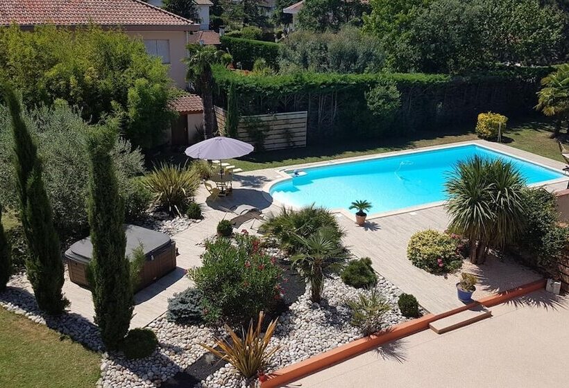 ベッドアンドブレックファースト Chambre D Hôtes Et Spa