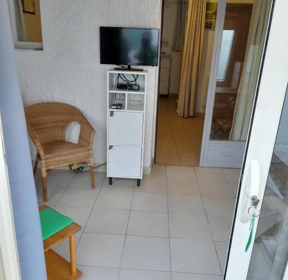 مبيت وإفطار Chambres D Hôtes Chez Cécile à Lagnes