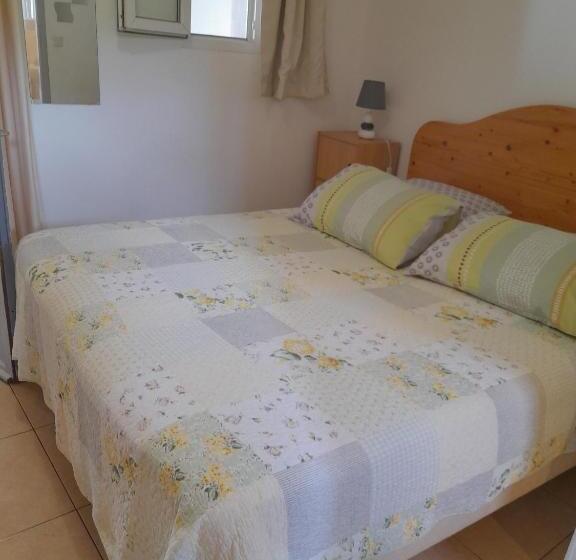 مبيت وإفطار Chambres D Hôtes Chez Cécile à Lagnes