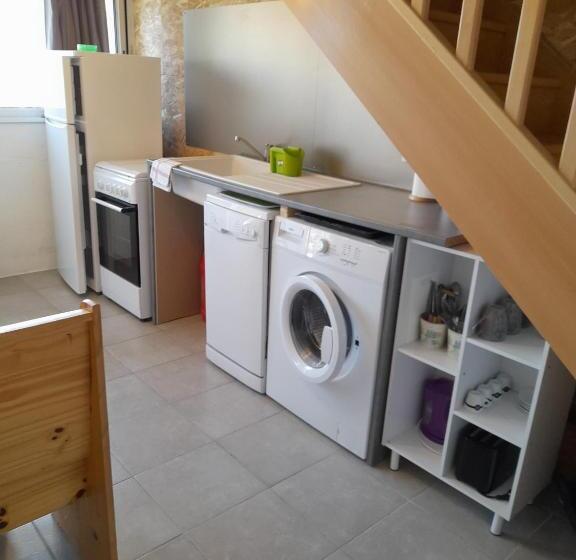 مبيت وإفطار Chambres D Hôtes Chez Cécile à Lagnes