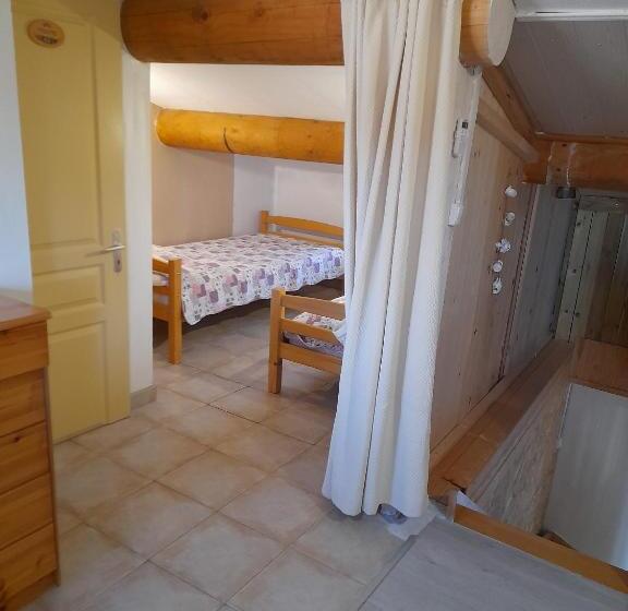 مبيت وإفطار Chambres D Hôtes Chez Cécile à Lagnes