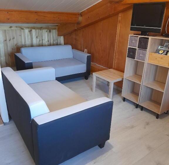 مبيت وإفطار Chambres D Hôtes Chez Cécile à Lagnes