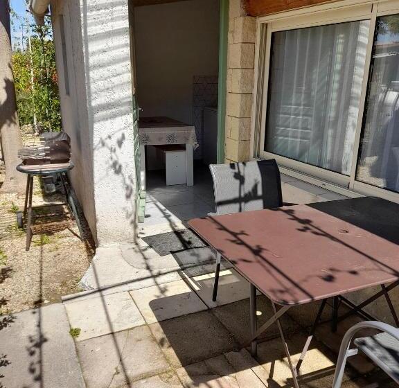 مبيت وإفطار Chambres D Hôtes Chez Cécile à Lagnes