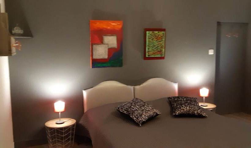 민박 Chambres D Hôtes De La Gondromière