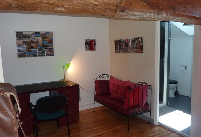 민박 Chambres D Hôtes De La Gondromière