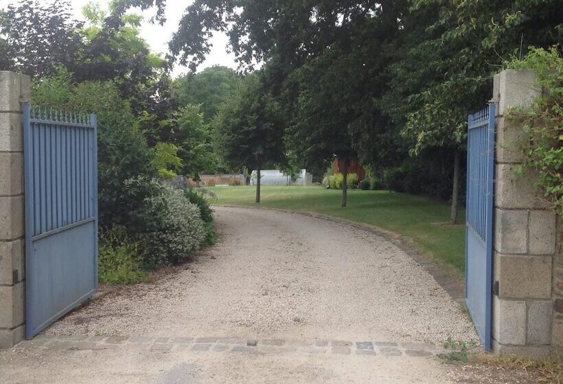 צימר Chambres & Roul Hotes De La Rance