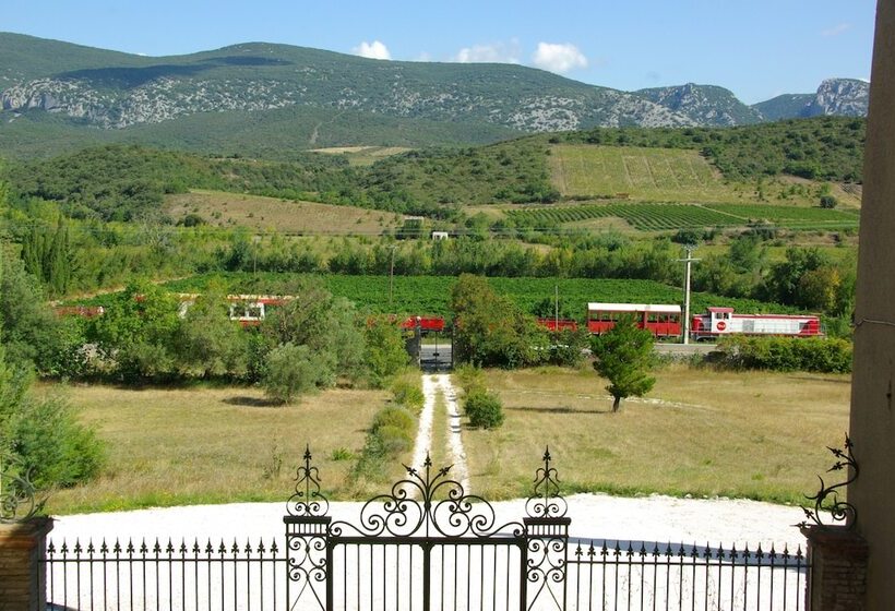 Bed and Breakfast Château De Peyralade