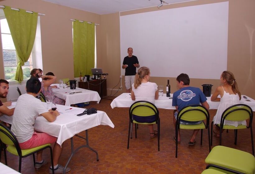 Bed and Breakfast Château De Peyralade