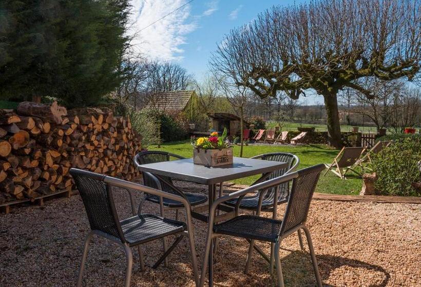 Bed and Breakfast Ecuries De Saint Maurice  Maison D Hôtes De Gondou