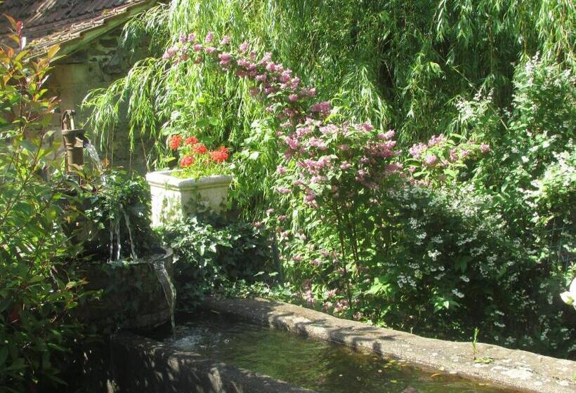 Bed and Breakfast Ecuries De Saint Maurice  Maison D Hôtes De Gondou