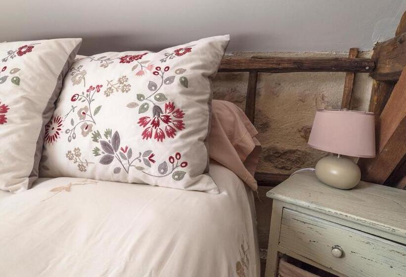 Bed and Breakfast Ecuries De Saint Maurice  Maison D Hôtes De Gondou