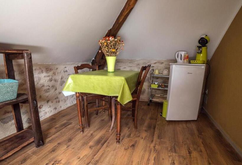 Bed and Breakfast Ecuries De Saint Maurice  Maison D Hôtes De Gondou