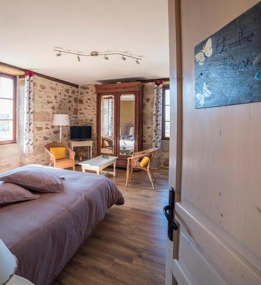 Bed and Breakfast Ecuries De Saint Maurice  Maison D Hôtes De Gondou