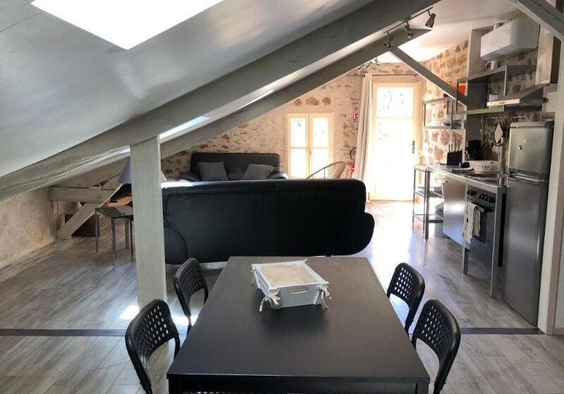 Bed and Breakfast Ecuries De Saint Maurice  Maison D Hôtes De Gondou