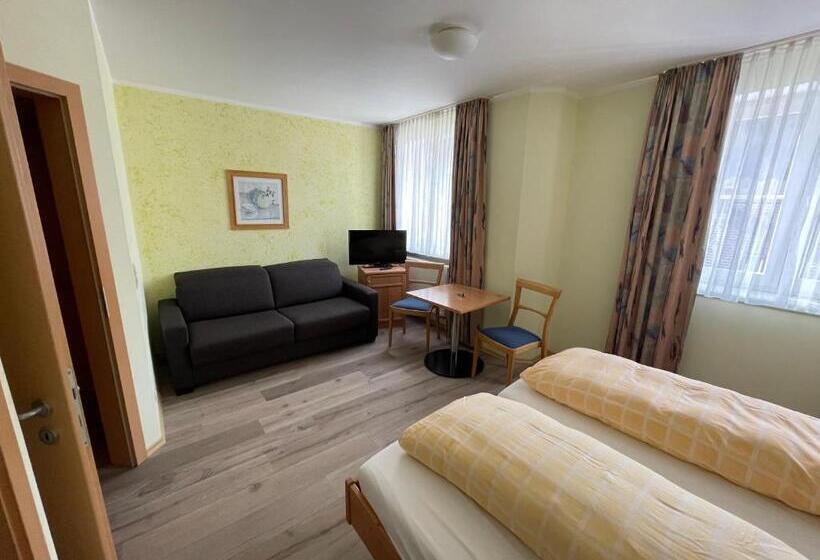 住宿加早餐  Gasthaus Felsenwastl