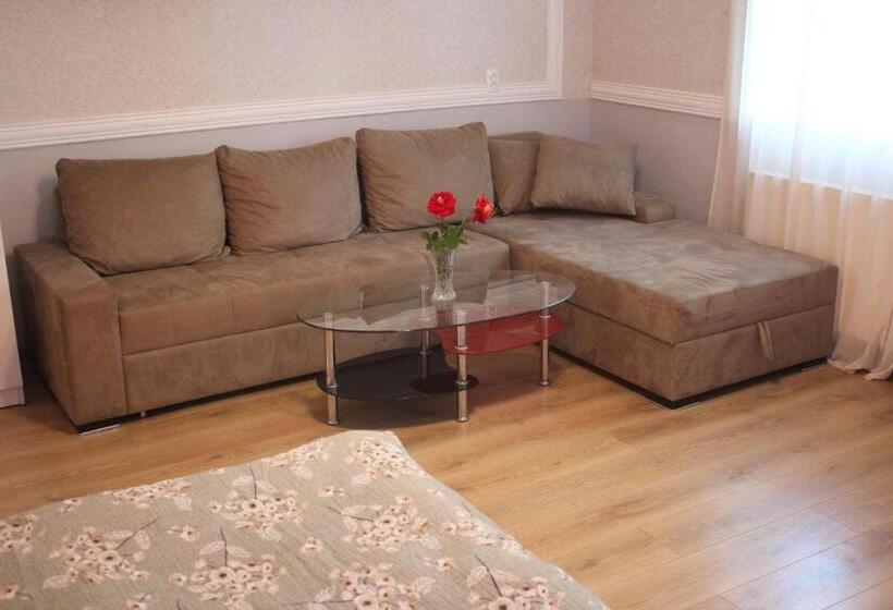 تختخواب و صبحانه Guesthouse Levani